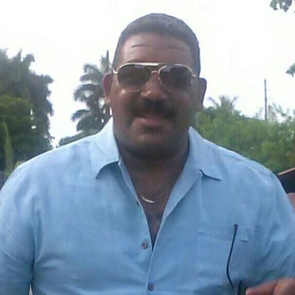 Meet your Posher, Rogelio